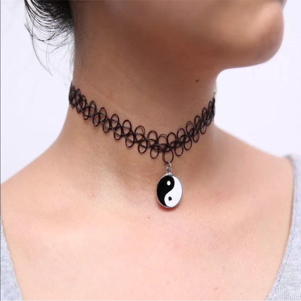 1 LEFT! ☯️Yin Yang Pendant Choker☯️